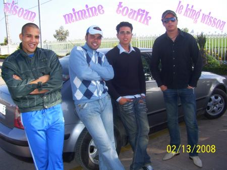 sisoun moi toufik et king wissou!!!!!!!!!