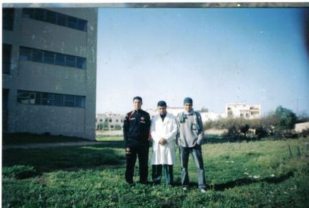 la je suis avec un ami et mon prof !!!!!!!!!!!!!!